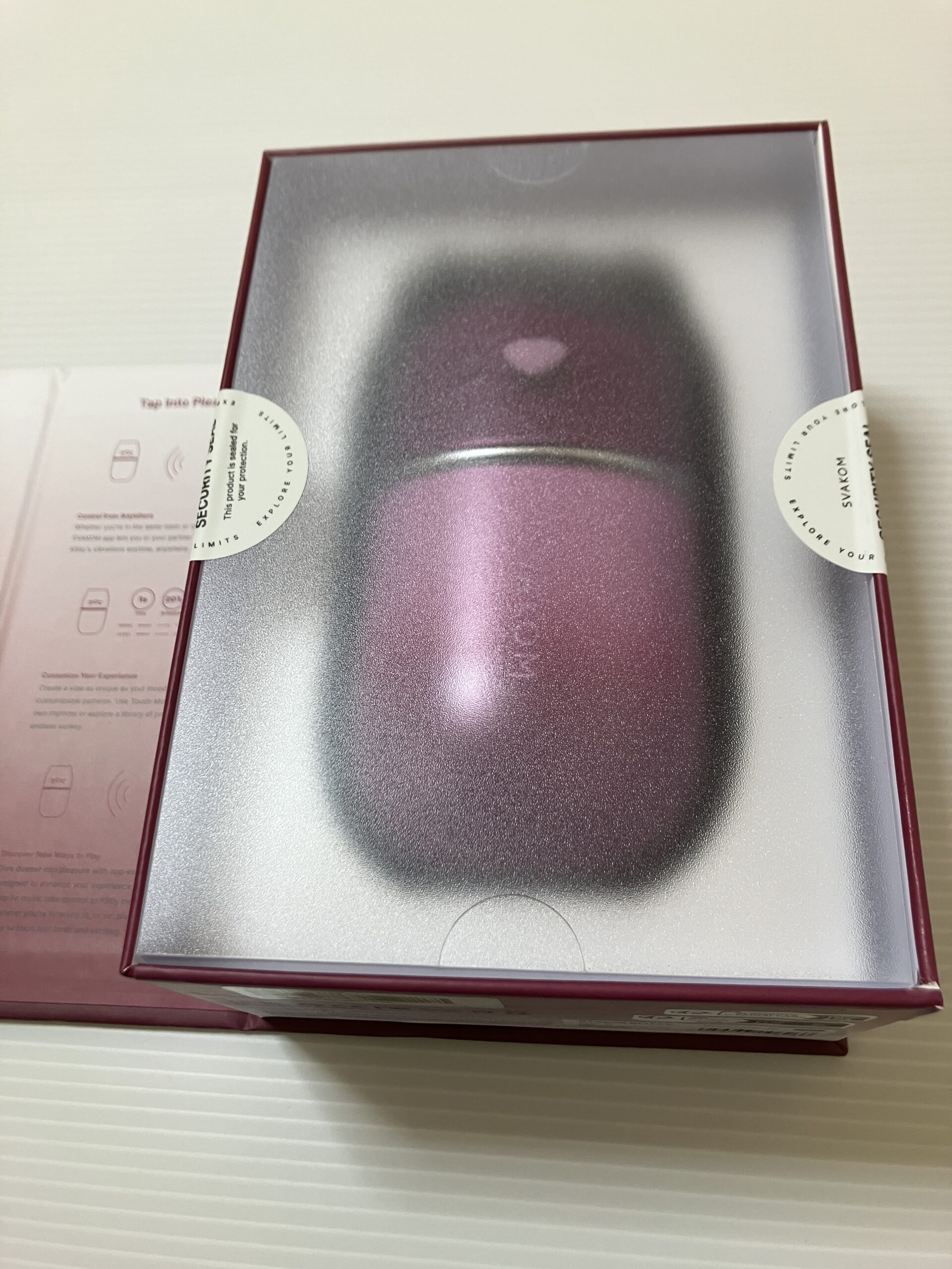 SVAKOMのklittyの箱を開けたところ